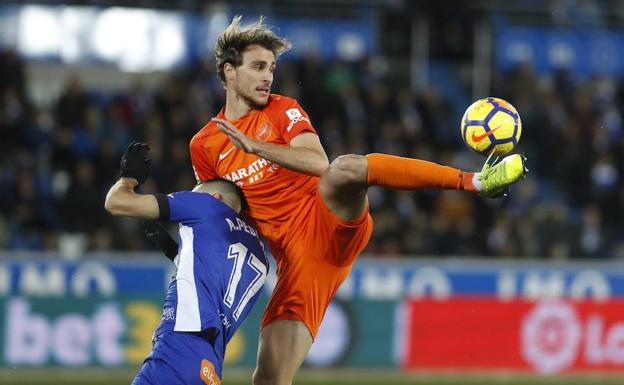 El Málaga va de cabeza a Segunda
