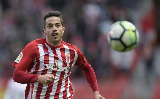 Jony, en su segunda etapa en el Sporting de Gijón, equipo con el que vuelve a mostrar su mejor versión. /Hugo Álvarez