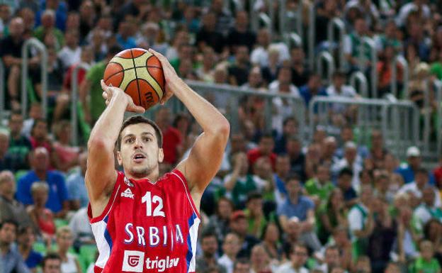 Kuric, a la izquierda, en un partido con el Gran Canaria