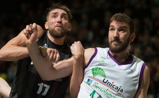 Dejan Musli, en un partido con el Unicaja.