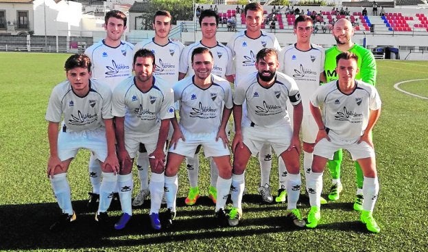 El once titular del partido amistoso frente al Sierra de Yeguas. sur