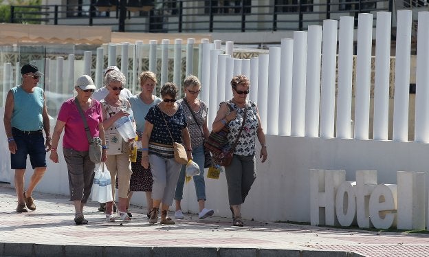 Los hoteleros señalan que se nota este verano que hay avances positivos para frenar este asunto.