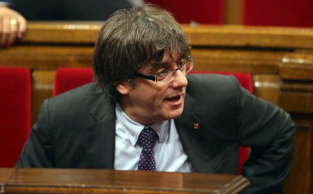 Puigdemont, en el Parlament.