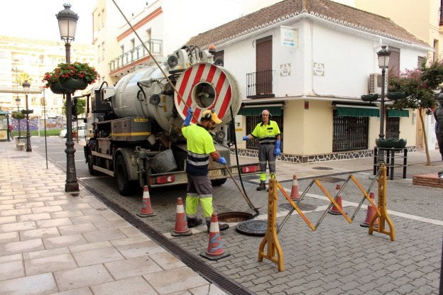 Limpieza del alcantarillado . :: ch. márquez
