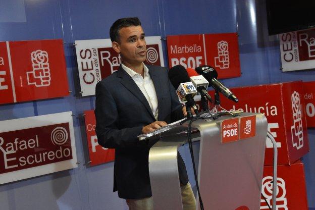 El secretario de la agrupación municipal, José Bernal.