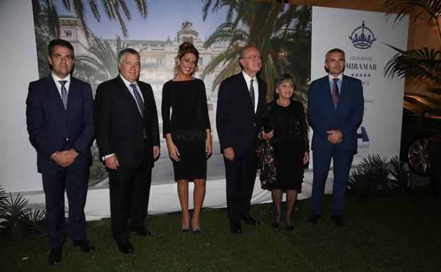 Carlos Conde, José Luis Santos, Mariola Valladares, Francisco De la Torre, Rosa Francia y Julio Andrade. /Salvador Salas