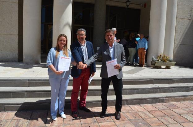 Elena Aguilar, Francisco Salado y José Luis Pérez, el pasado junio. :: e. c.
/