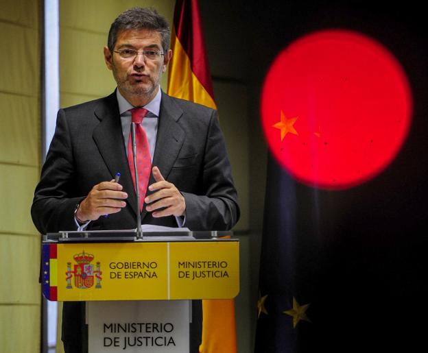 El ministro de Justicia, Rafael Catalá. :: De San bernardo/
