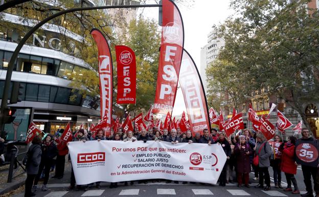 Manifestación sindical./Javier Lizón (Efe)