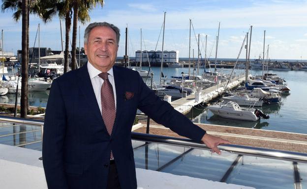 José Carlos Martín, en el Puerto de Estepona./Josele-Lanza -