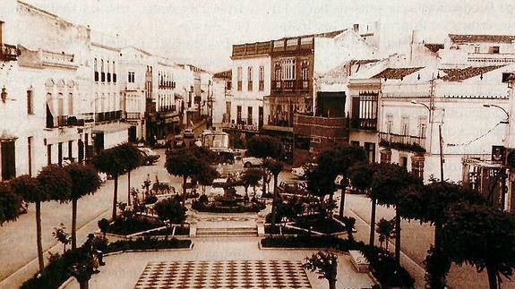 Vista antigua, caracterizada por la solería en blanco y negro./Sur