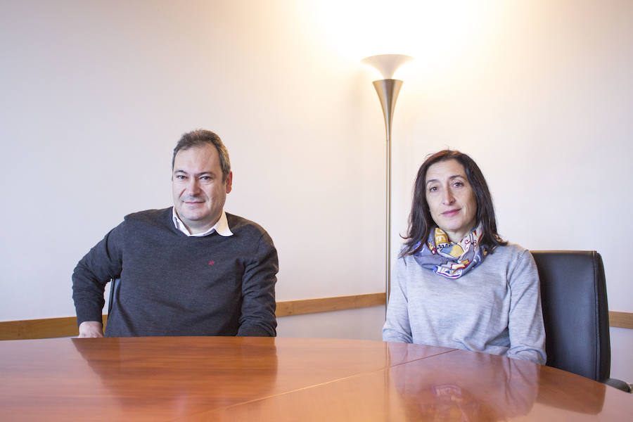 Tomás junto a Gema Arjona. 