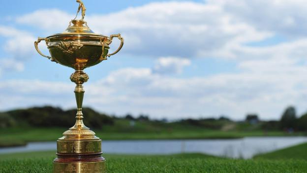 La preciada copa de la Ryder ya está en Francia. :: sur/