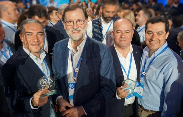 Elías Bendodo, Mariano Rajoy, Manuel Barón y Juanma Moreno. :: sur/