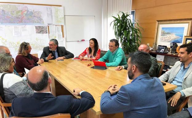 Varios empresarios de la zona se reunieron la semana pasada con el alcalde de Torremolinos. /SUR