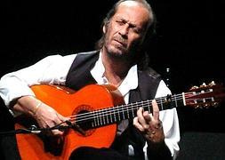 Paco de Lucía, durante un concierto en el auditorio de Oviedo. / J. L. Cereijido (Efe) | Europa Press/