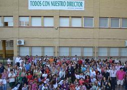 Padres de un colegio de Estepona se movilizan para que no cambien al director de los últimos 30 años