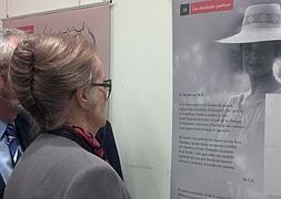 María Victoria Atencia protagonizó esta mañana el acto central del Día Internacional del Libro. / R. Sotorrío/