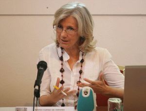 PALABRAS. Mercedes Bengoechea, en su conferencia. / A. C./