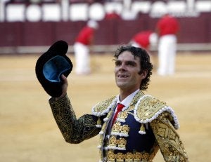 José Tomás, tras su faena en La Malagueta. / C. MORET/