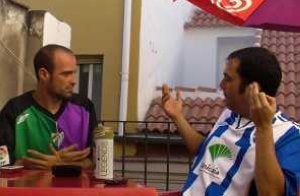 Conversación entre dos 'malaguitas'. /SUR/