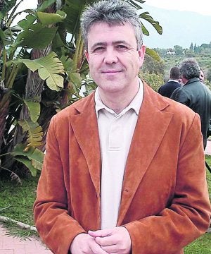 Alba es jefe de oncología en el Hospital Clínico. / SUR/