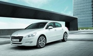 El nuevo 508 está disponible en carrocerías berlina y station wagon. :: PEUGEOT/