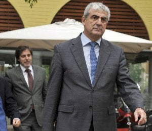 Antonio Lozano y Buenaventura Aguilera cuando acudieron a declarar ante la jueza en septiembre. :: Efe/