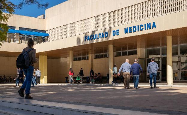 La Nota De Corte Para Cursar Medicina En La Universidad De Malaga