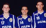 Jesús Fernández, Antonio Gatell y Quino Soler, tres jugadores de la plantilla de aquel Puleva./SUR