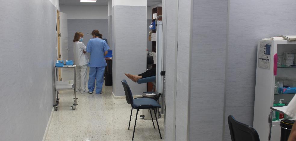El Hospital Comarcal de la Axarquía mejora sus espacios con una nueva sala de extracciones 1 El Hospital Comarcal de la Axarquía mejora sus espacios con una nueva sala de extracciones 1