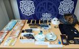Efectos intervenidos por la Policía Nacional tras desarticular la organización criminal./CNP
