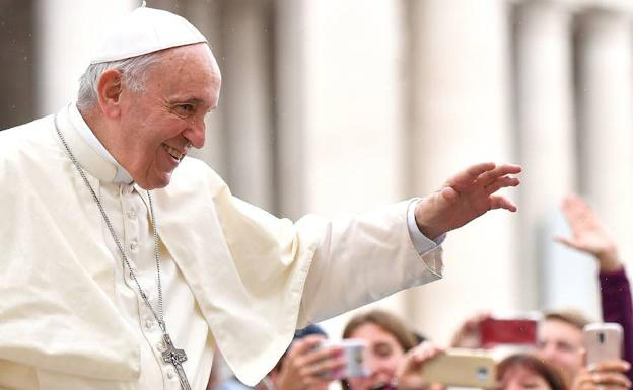 El Papa Francisco, sobre la homosexualidad: &quot;Tenemos que crear es una ley  de unión civil entre homosexuales&quot; | Diario Sur