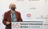 El director de la Seminci, Javier Angulo, poco antes de anunciar el palmarés de la 65 Seminci./ALBERTO MINGUEZA