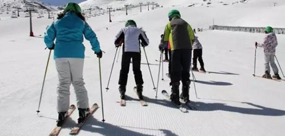 Nuevas Restricciones Sierra Nevada Se Desconfina Y Abre A Esquiadores De Toda Andalucia Desde Este Fin De Semana Diario Sur