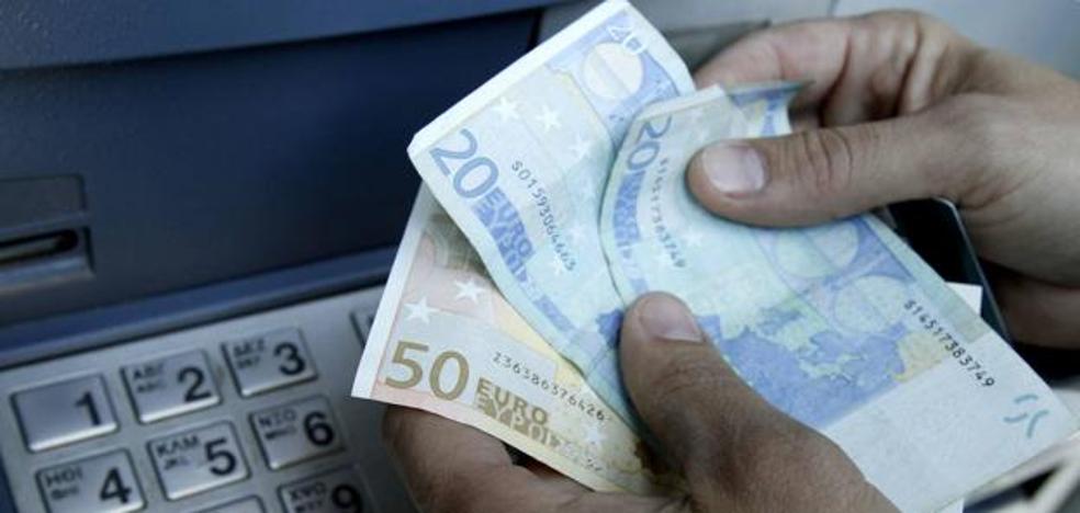 ¿Has encontrado dinero en la calle? Esta es la grave multa que te puede caer por quedártelo - Vimarsana News