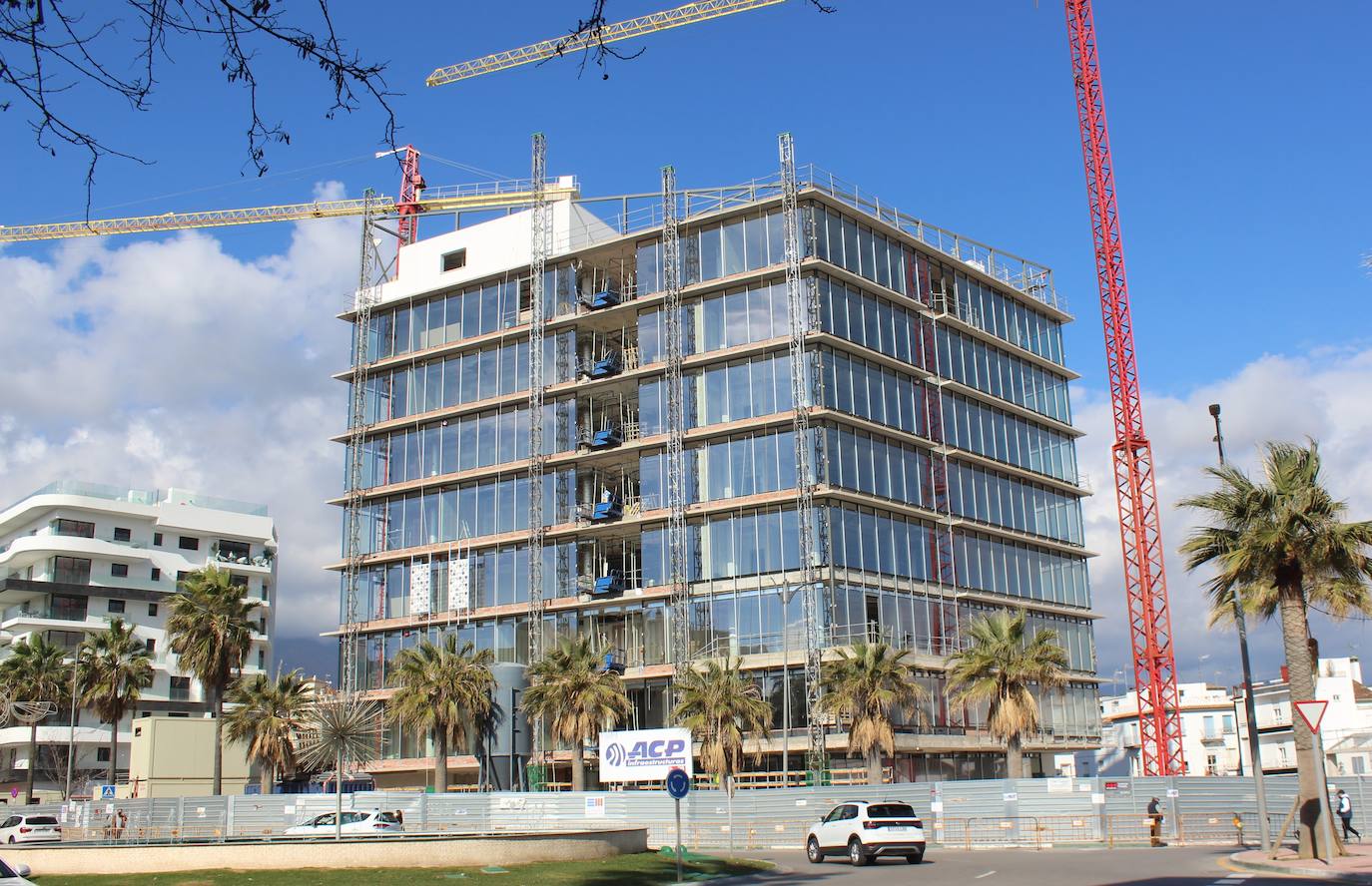 El edificio del nuevo Ayuntamiento de Estepona encara su último tramo