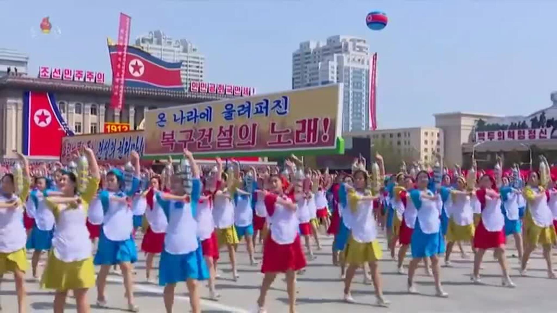 Corea de Norte conmemora el nacimiento del fundador del país, el abuelo