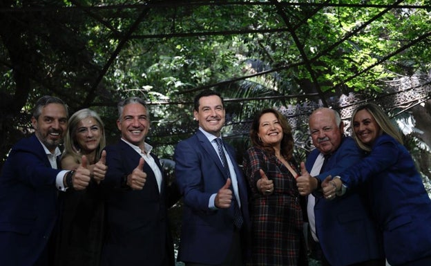 Juanma Moreno presume de avances que 'se multiplicarán mientras sigamos gobernando'