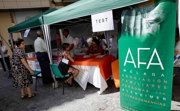 Informative Table On Alzheimer'S Set Up In Málaga. 