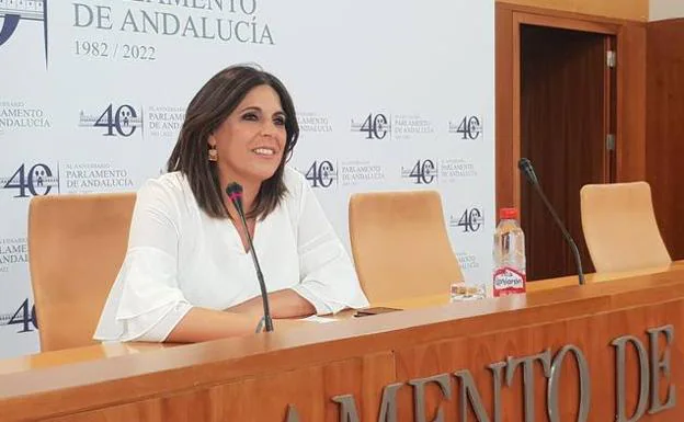 Ángeles Férriz, este miércoles en el Parlamento de Andalucía. 