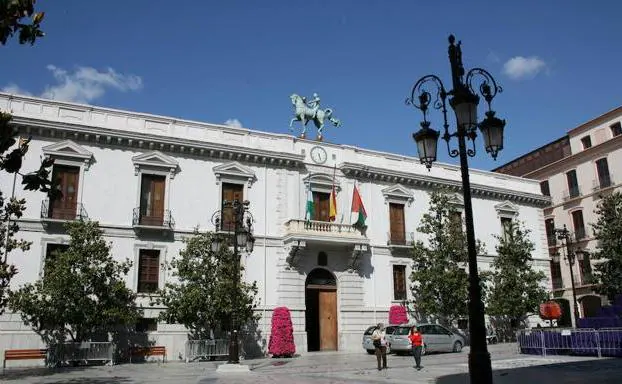 Vista de archivo del Ayuntamiento de Granda.