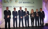 Foto de familia con los premiados./JOSELE